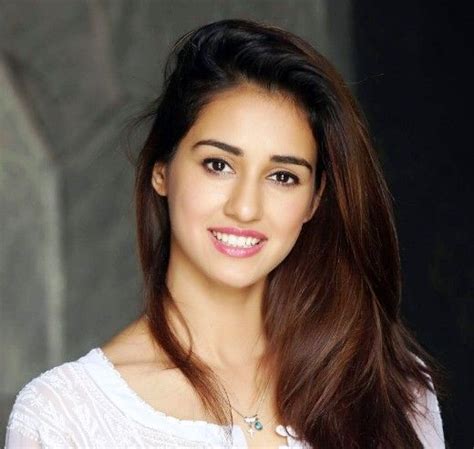 Disha Patani Age, Height, Boyfriend, Family, Biography